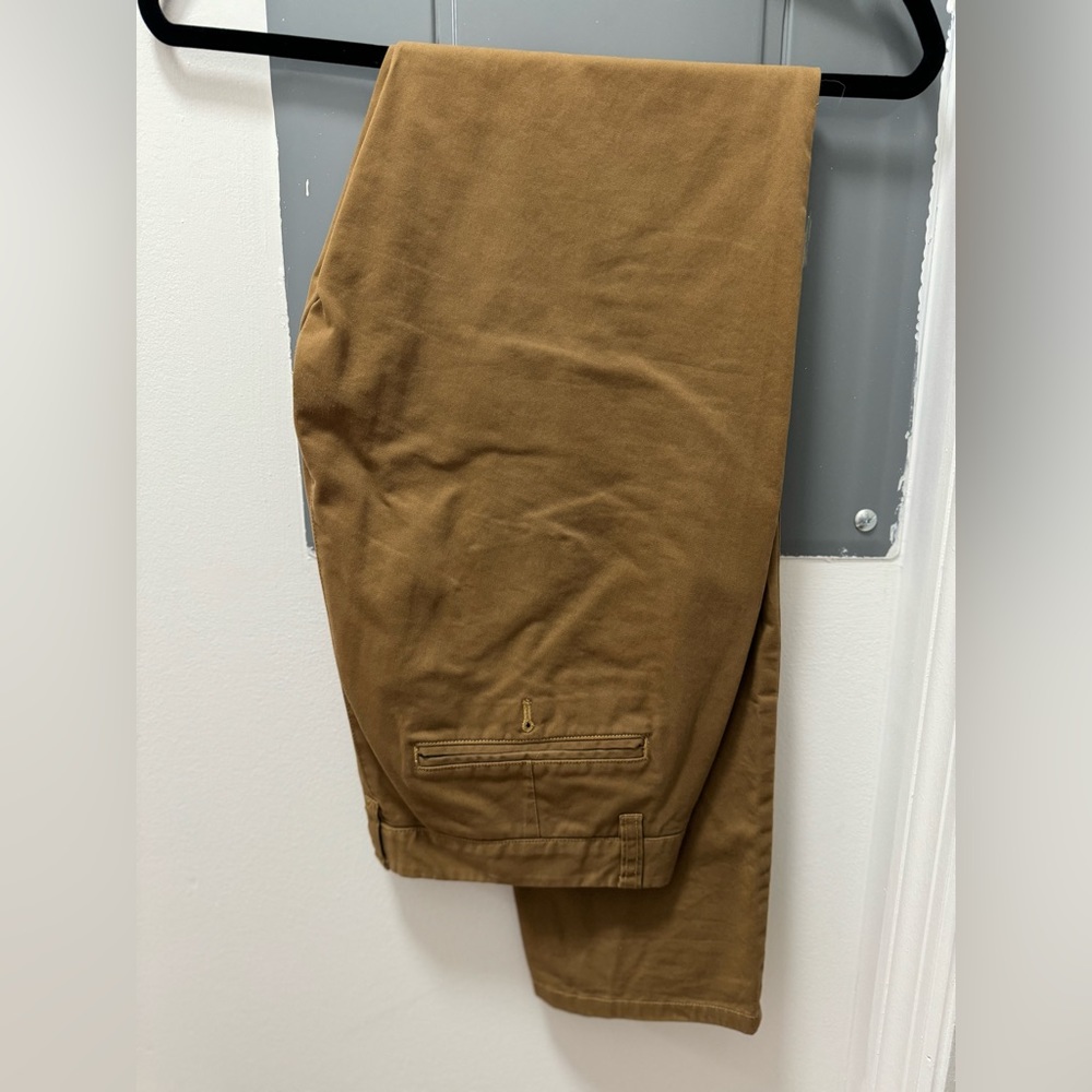 Bonobos Chinos in Brown/Tan - Men’s (33/34)